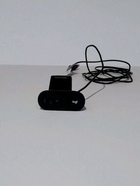 Logitech C505 720p HD Webcam 1280x720 USB 2.0 With Built-In Microphone OPEN BOX